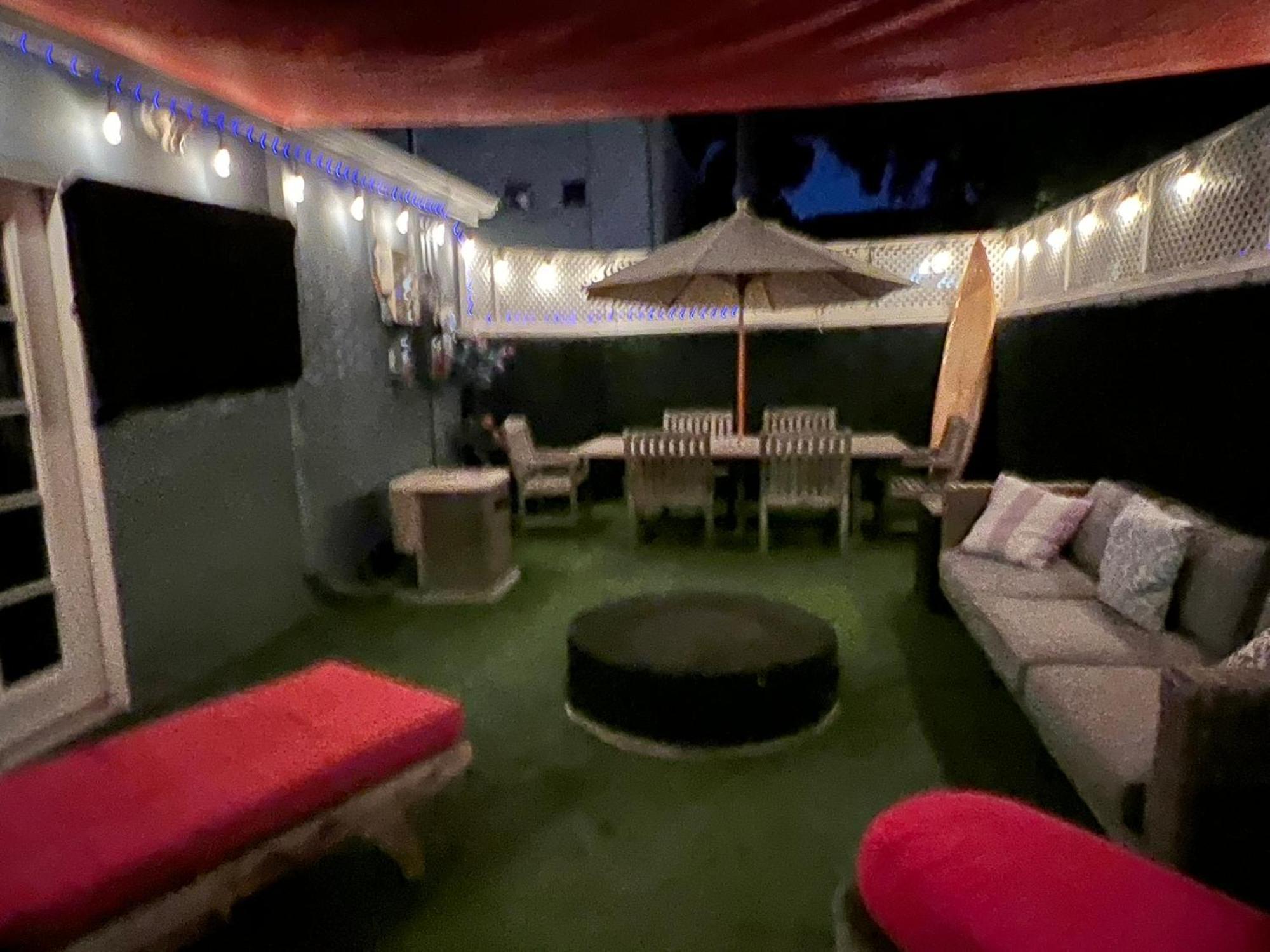 Chic Venice Beach Bungalow Steps From The Canals & Beach ลอสแอนเจลิส ภายนอก รูปภาพ