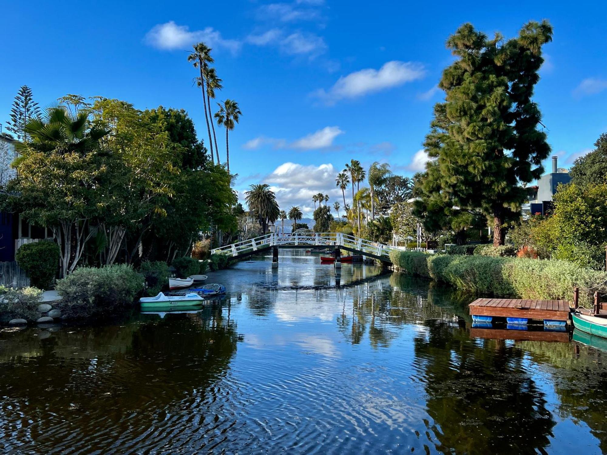 Chic Venice Beach Bungalow Steps From The Canals & Beach ลอสแอนเจลิส ภายนอก รูปภาพ